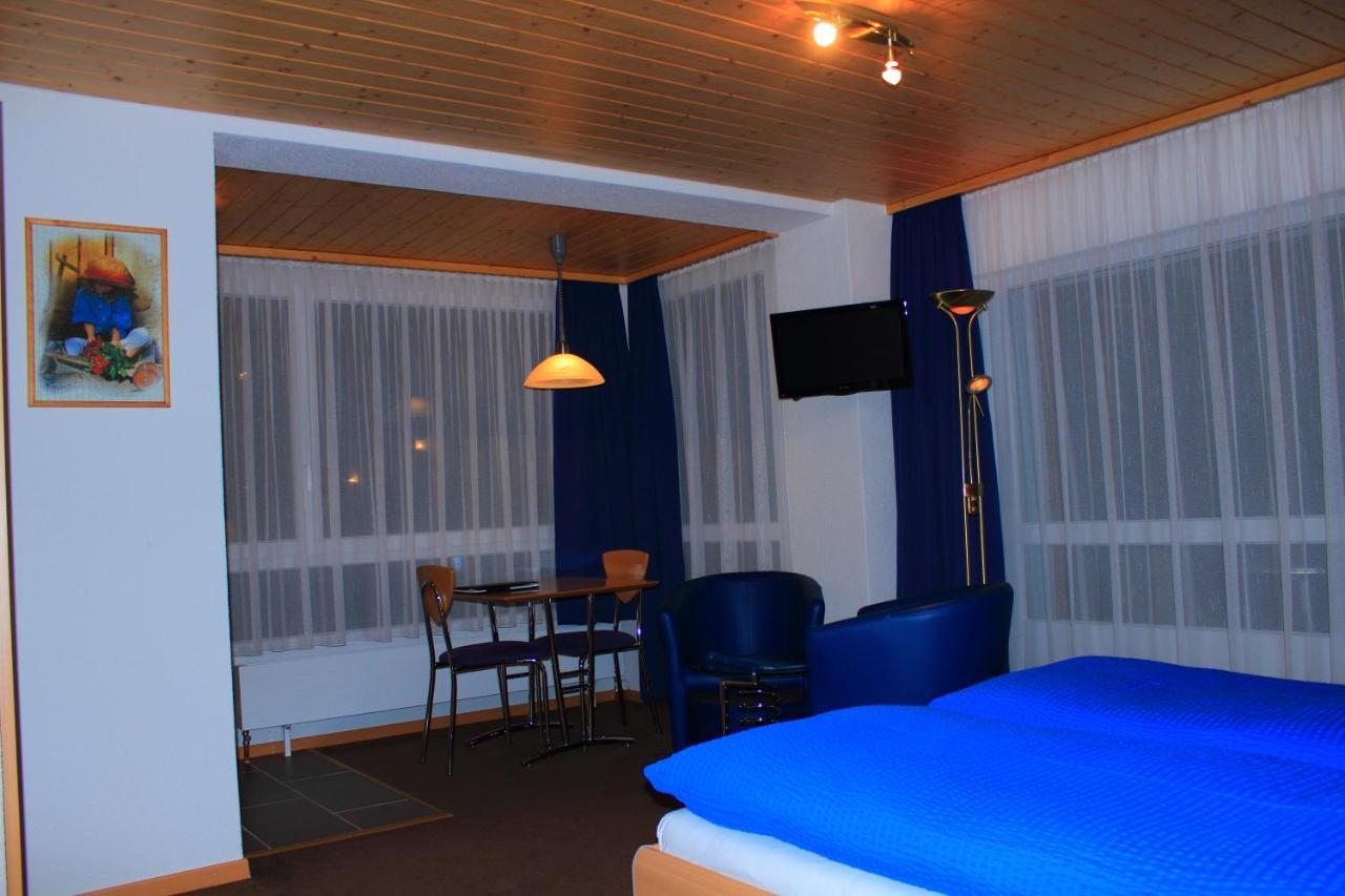 Hotel Alpha Grächen Exterior foto